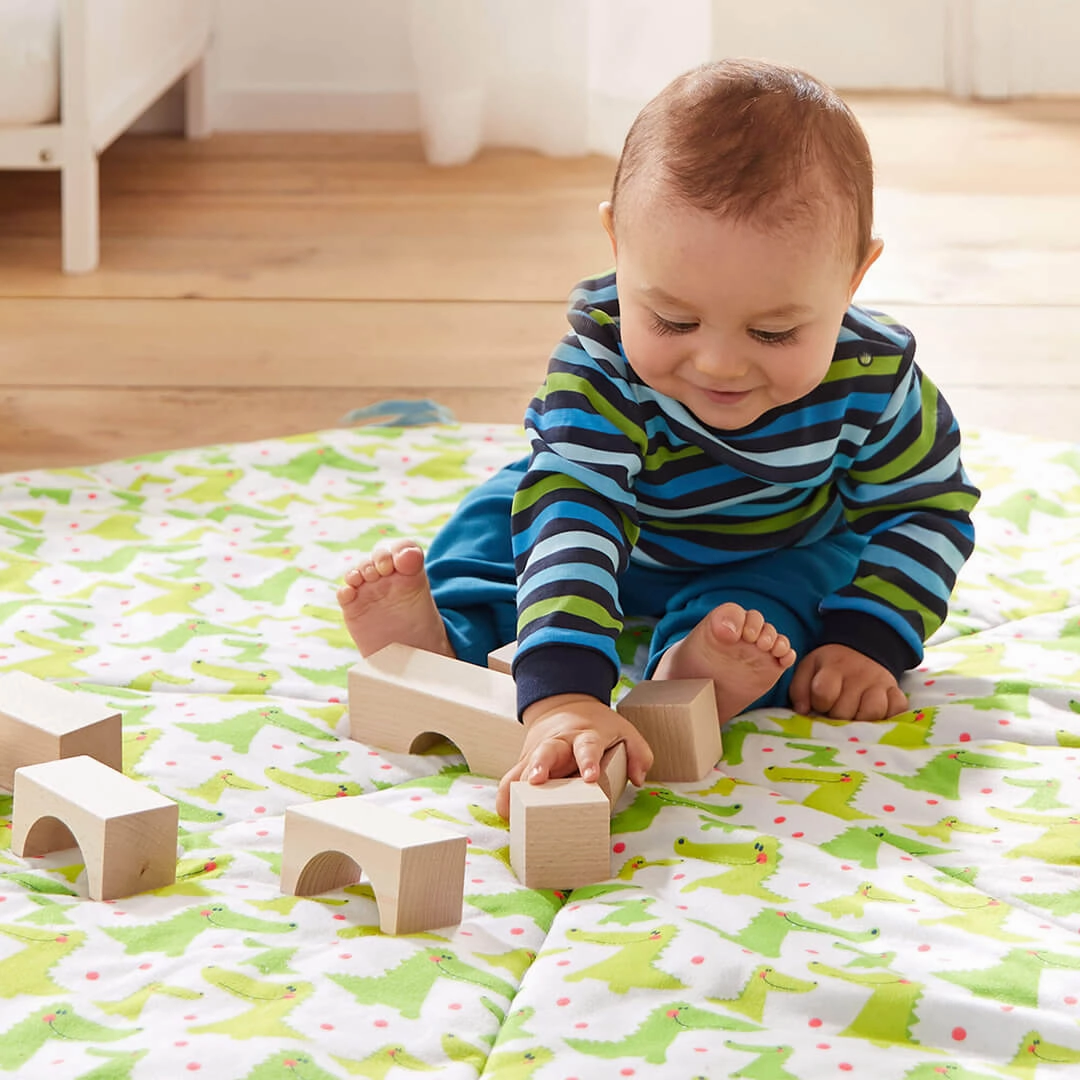 Fun that fuels growth Tiny thinkers Basic Building Blocks - Small Starter Set