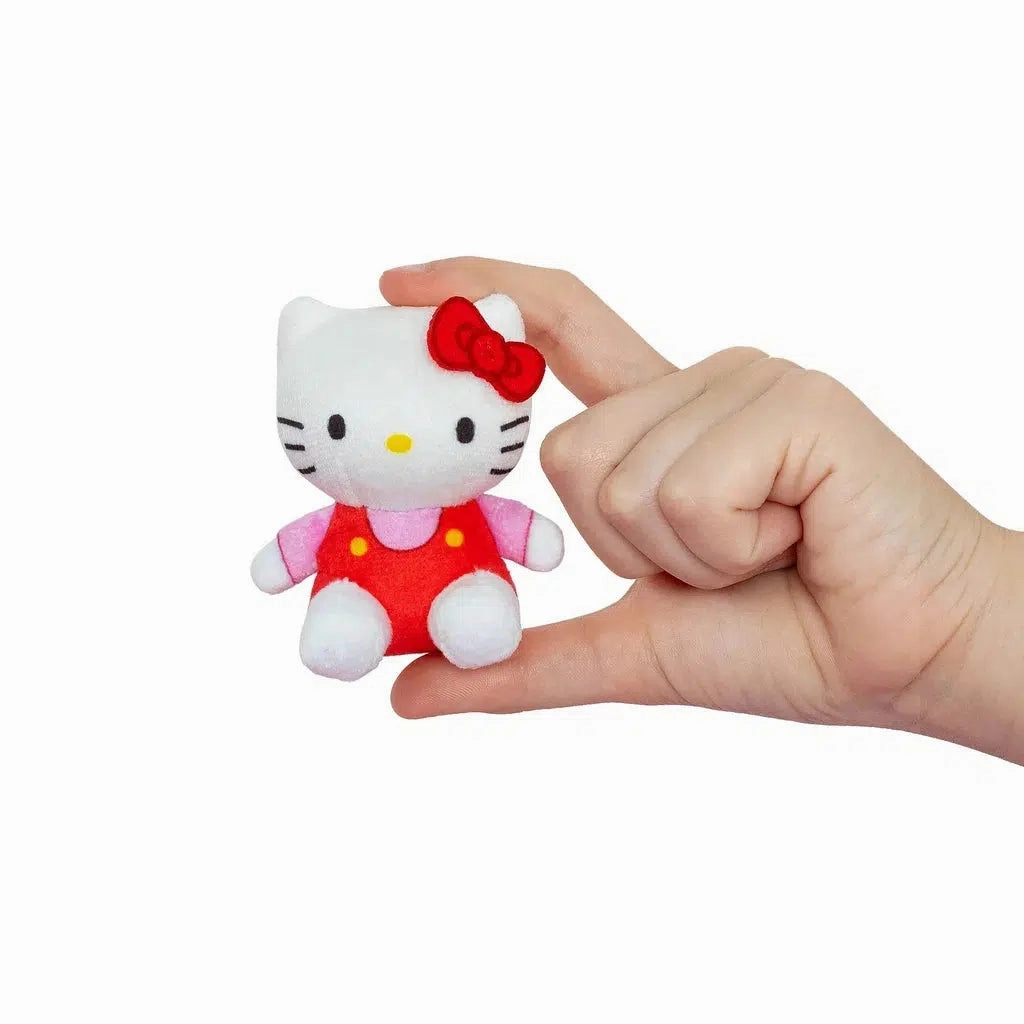 Growth tools Curious minds Hello Kitty Micro Teenies Plush