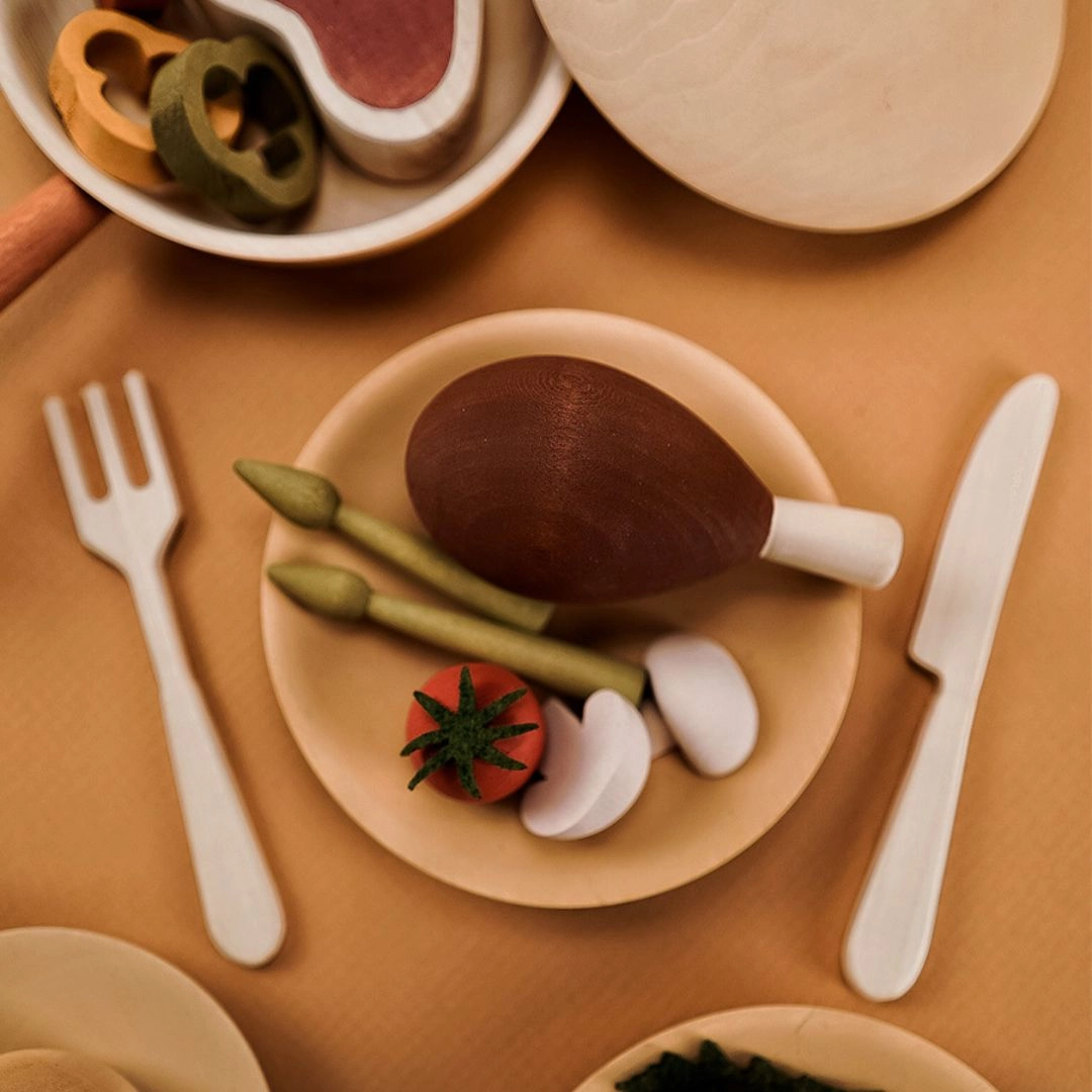 Inspiring creativity Wooden Dinner Play Food Set