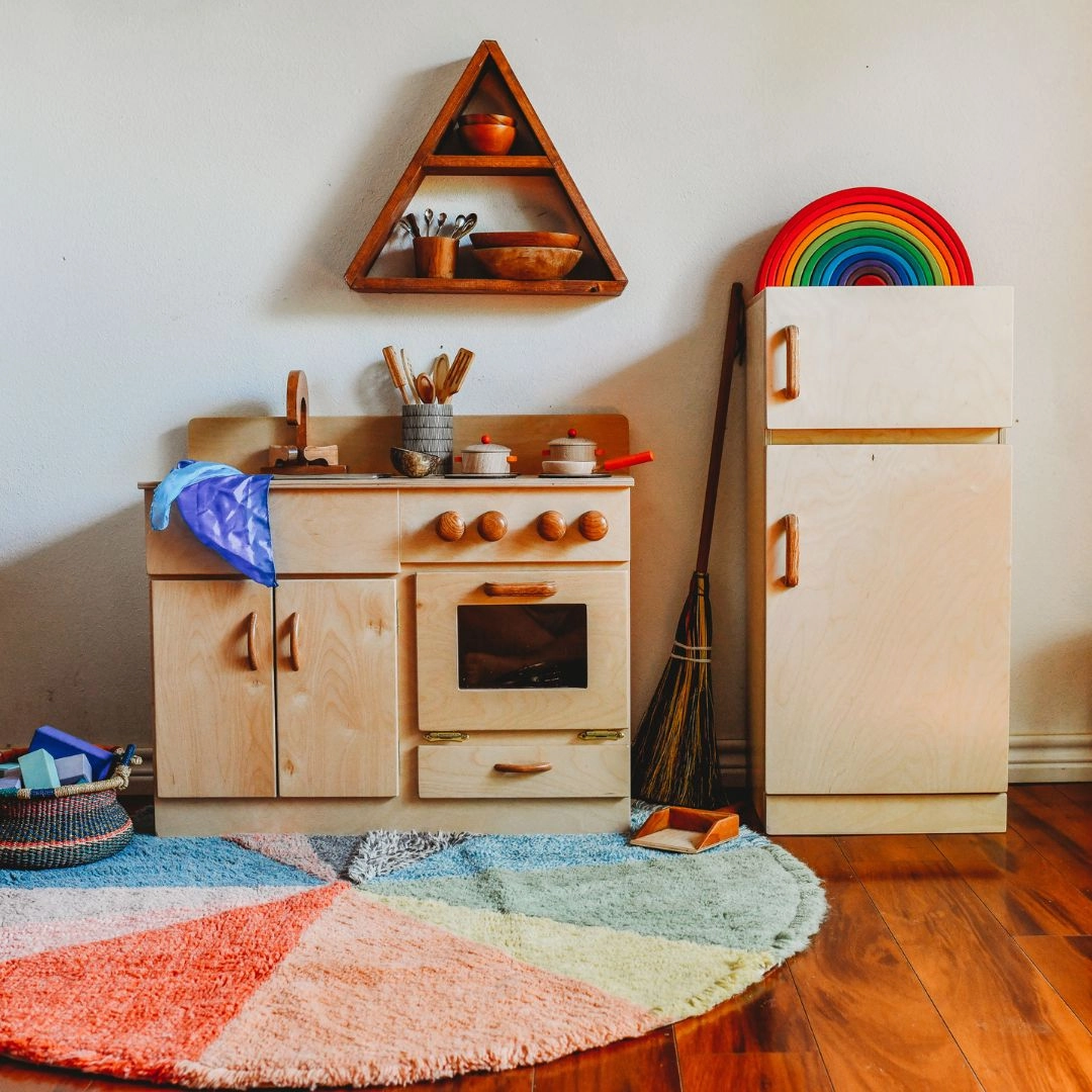 Young explorers Classic Wooden Play Refrigerator