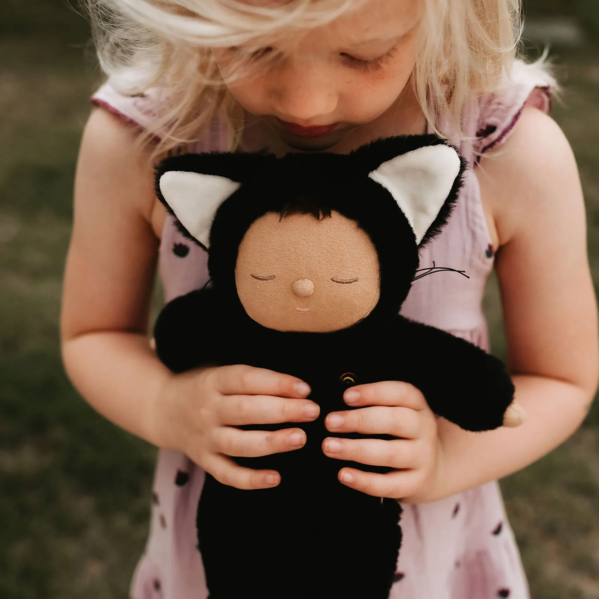 Engaging young minds Child development Cozy Cats - Nox