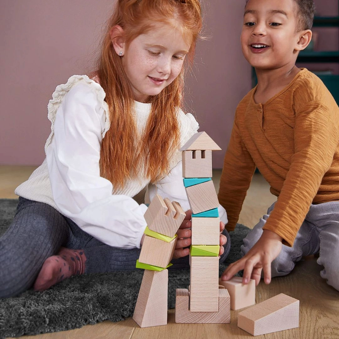 Active learners Crooked Tower Wooden Blocks