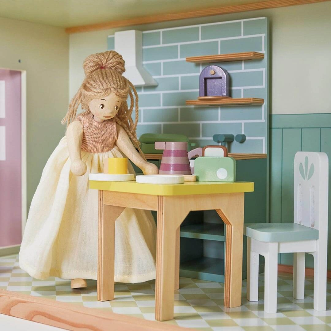 Ferne Wooden Doll Kid-centered learning Parent-approved learning