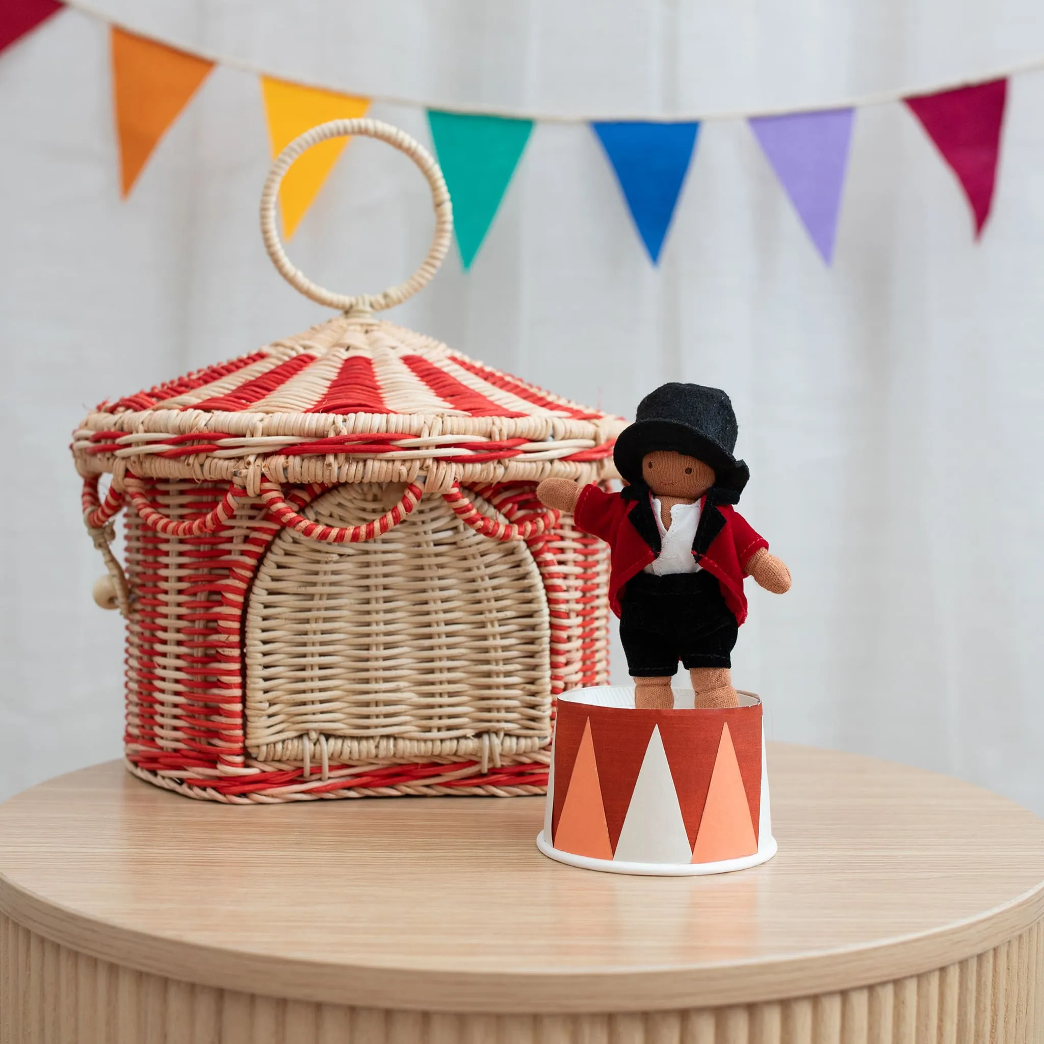 Holdie Circus Folk - Rolando The Ringleader Smart activities for young learners Playroom adventures begin here