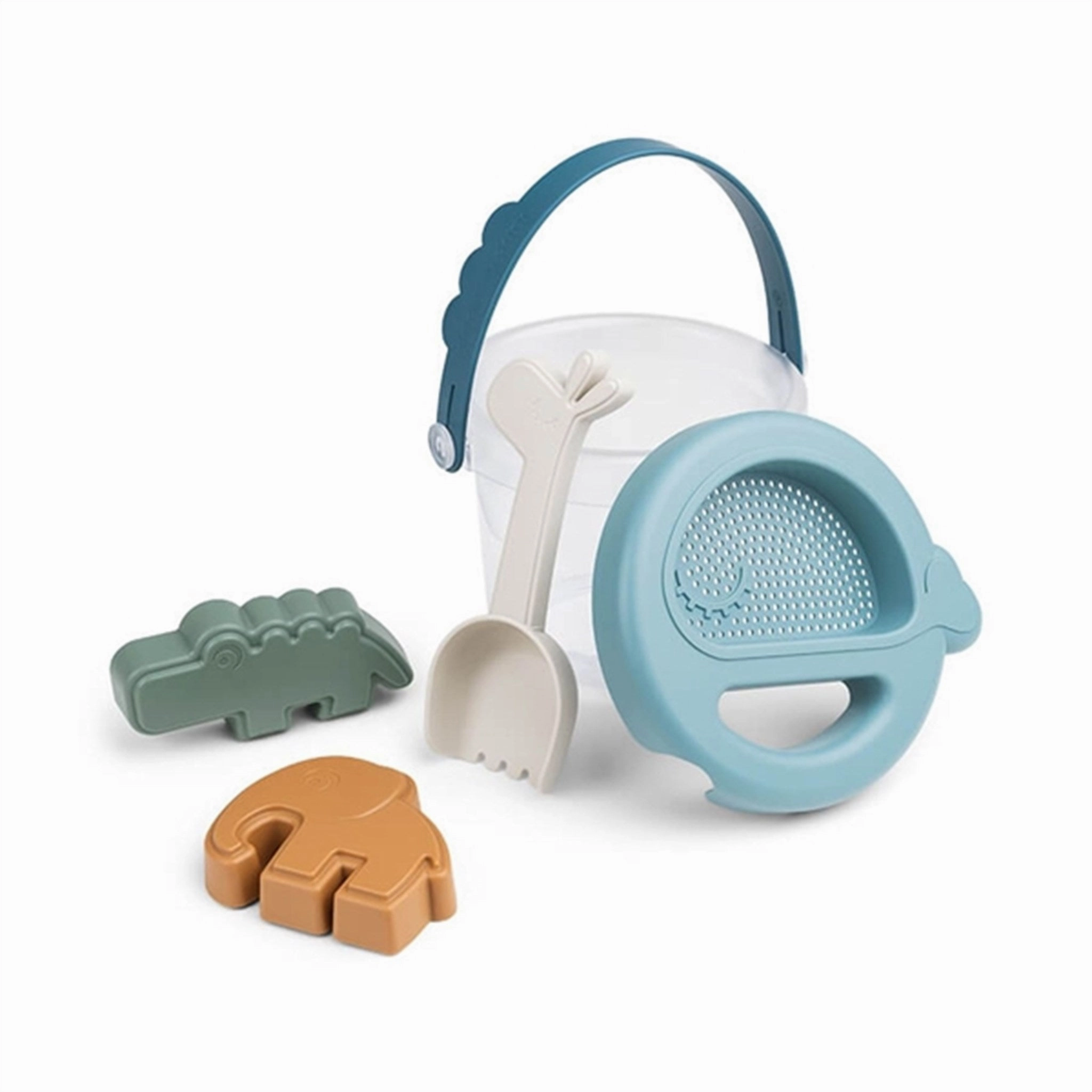 Done By Deer Sand Play Set 5 Pcs Deer Friends Blue Mix Smart activities for young learners Preschool minds