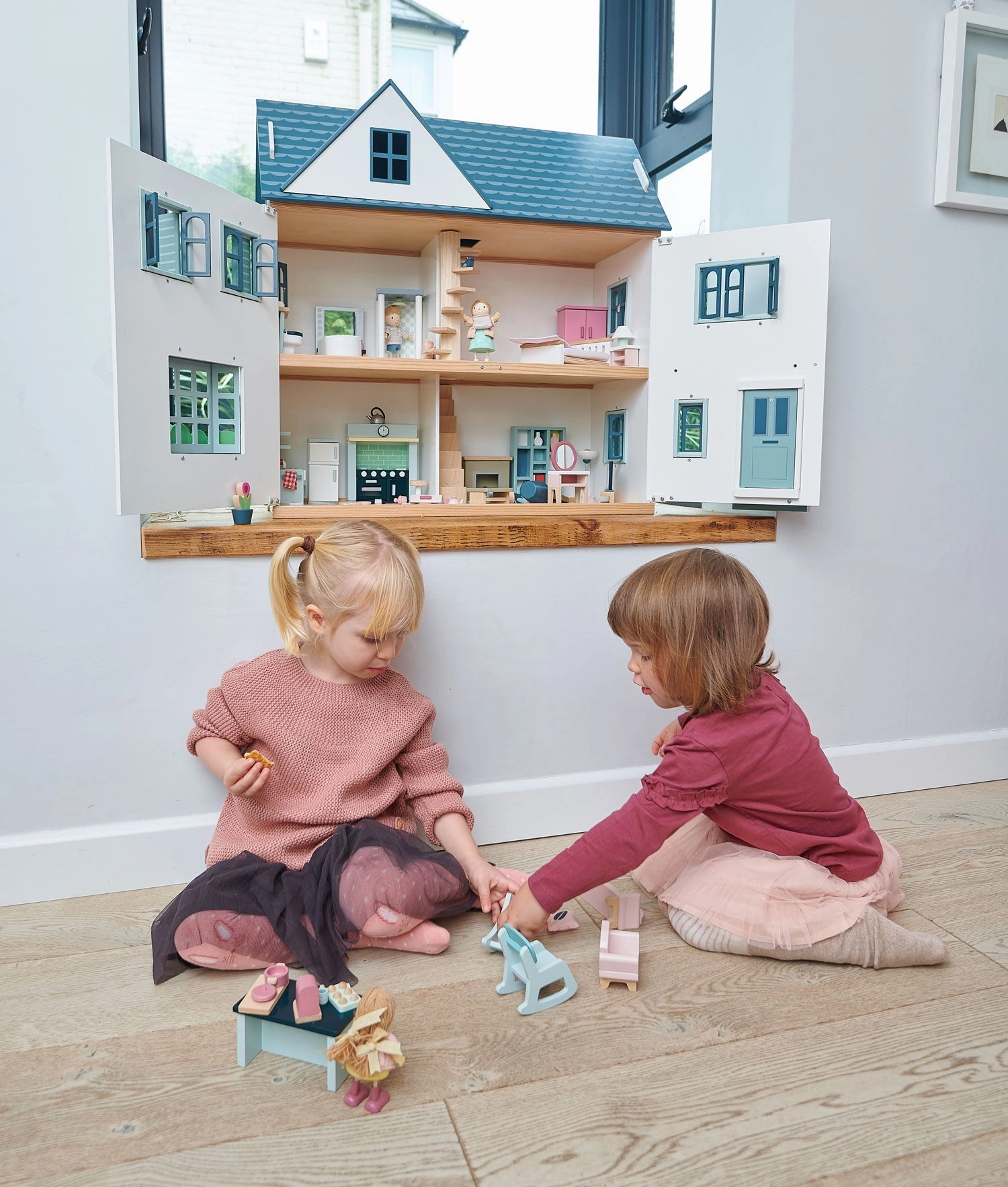 Little adventures Dovetail House Wooden Dollhouse