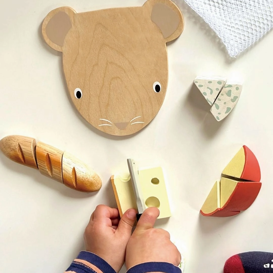 Mouse-Shaped Wooden Cheese Board Play Set Tiny thinkers