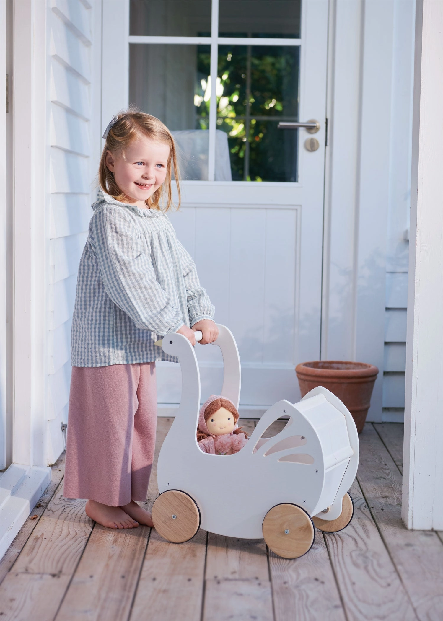Sweet Wooden Swan Doll Stroller Little builders