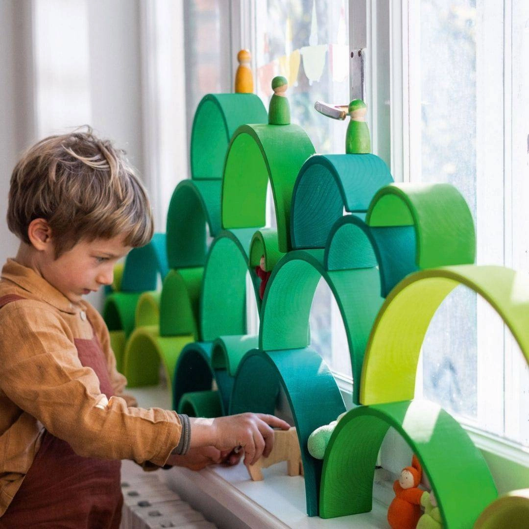 Skill-building tools Creative minds Forest Green Wooden Rainbow Tunnel