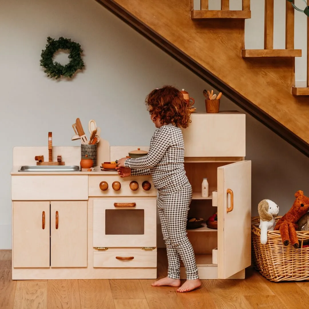 Classic Wooden Play Kitchen Creative time for curious minds