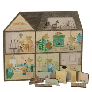 Mouse Hole Farmhouse Wooden Puzzle Little builders