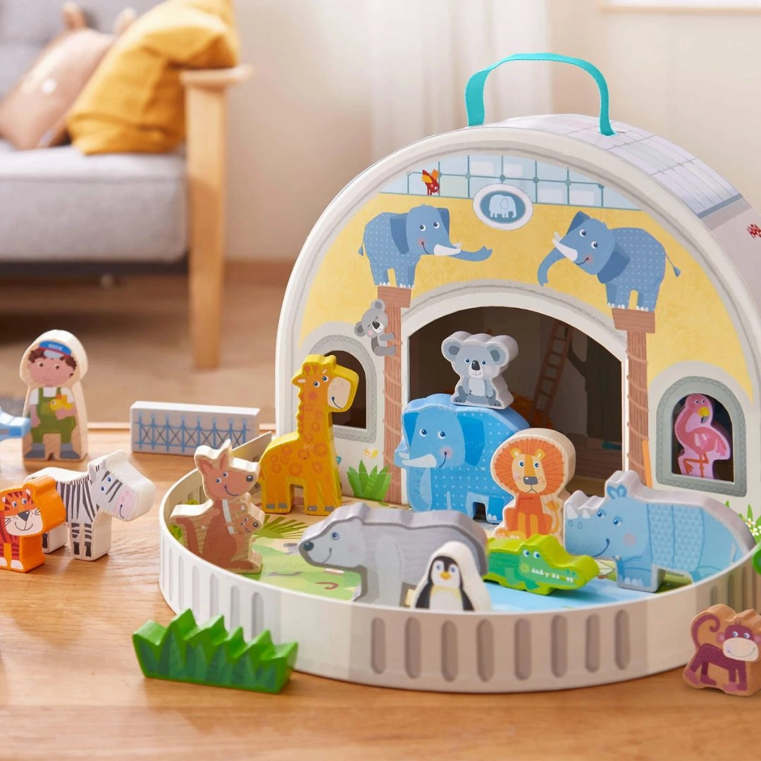 Learning through play Smart activities for young learners Play World At The Zoo Set