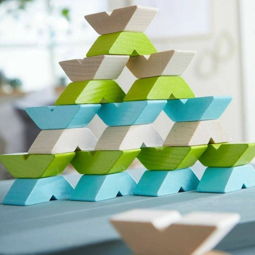 Designed for development Wooden V-Shaped Building Blocks Set