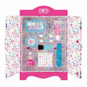 Make It Real 3C4G Graffiti Makeup Wardrobe Smart & fun Creative minds