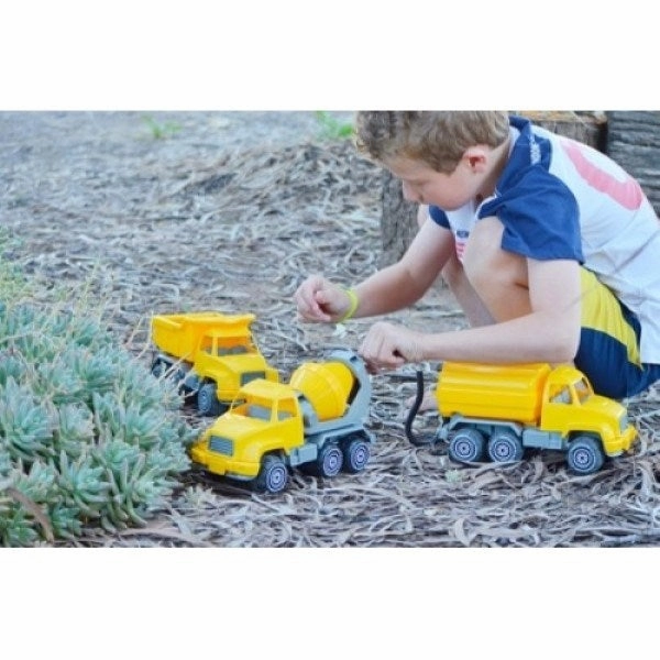 Preschool minds Smart kids gear Plasto Yellow Construction Set Small 26 Cm - 3 Vehicles Assorted