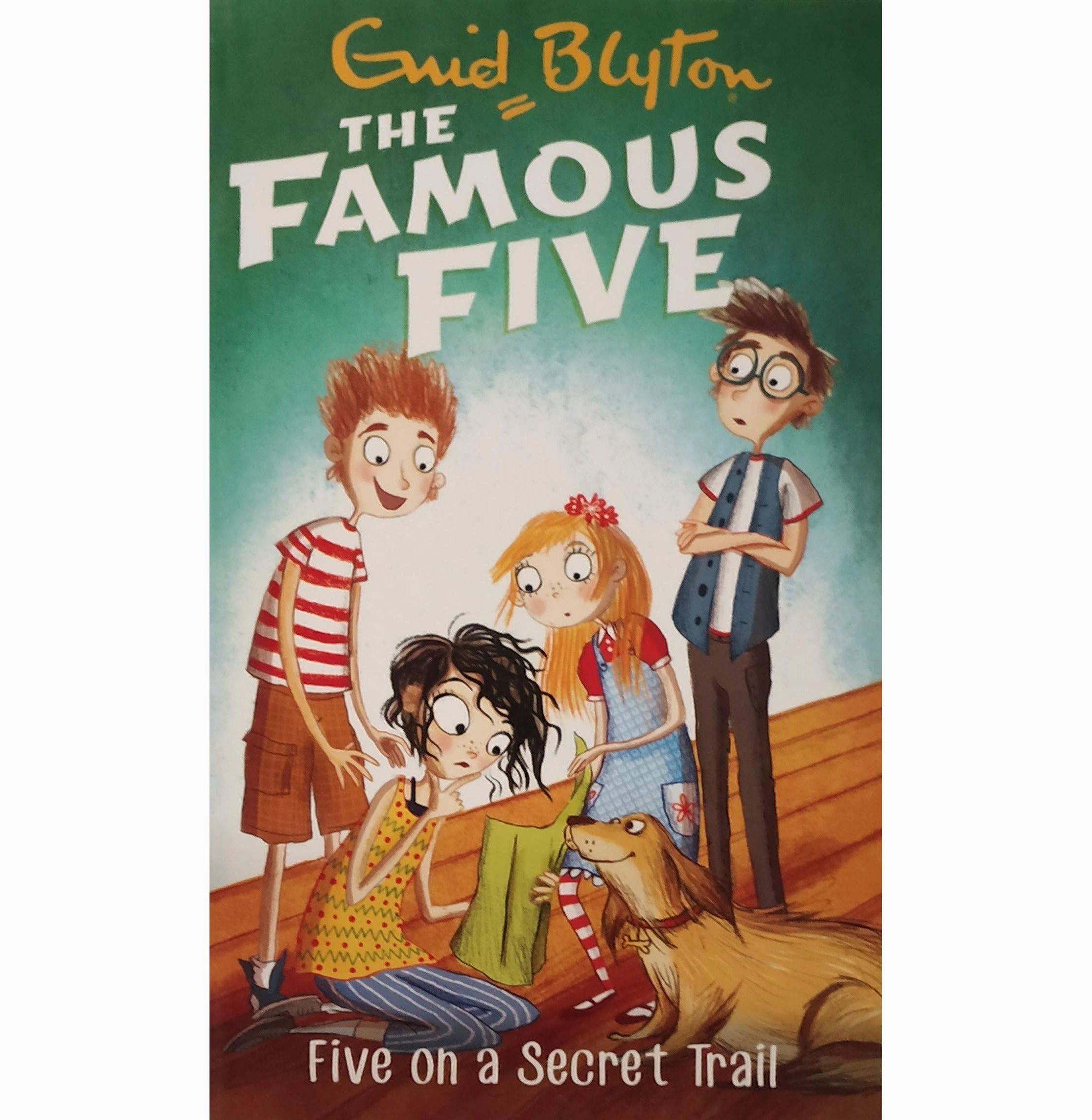 Quiet play for growing minds Famous Five:15: Five On A Secret Trail [Paperback] Blyton Enid