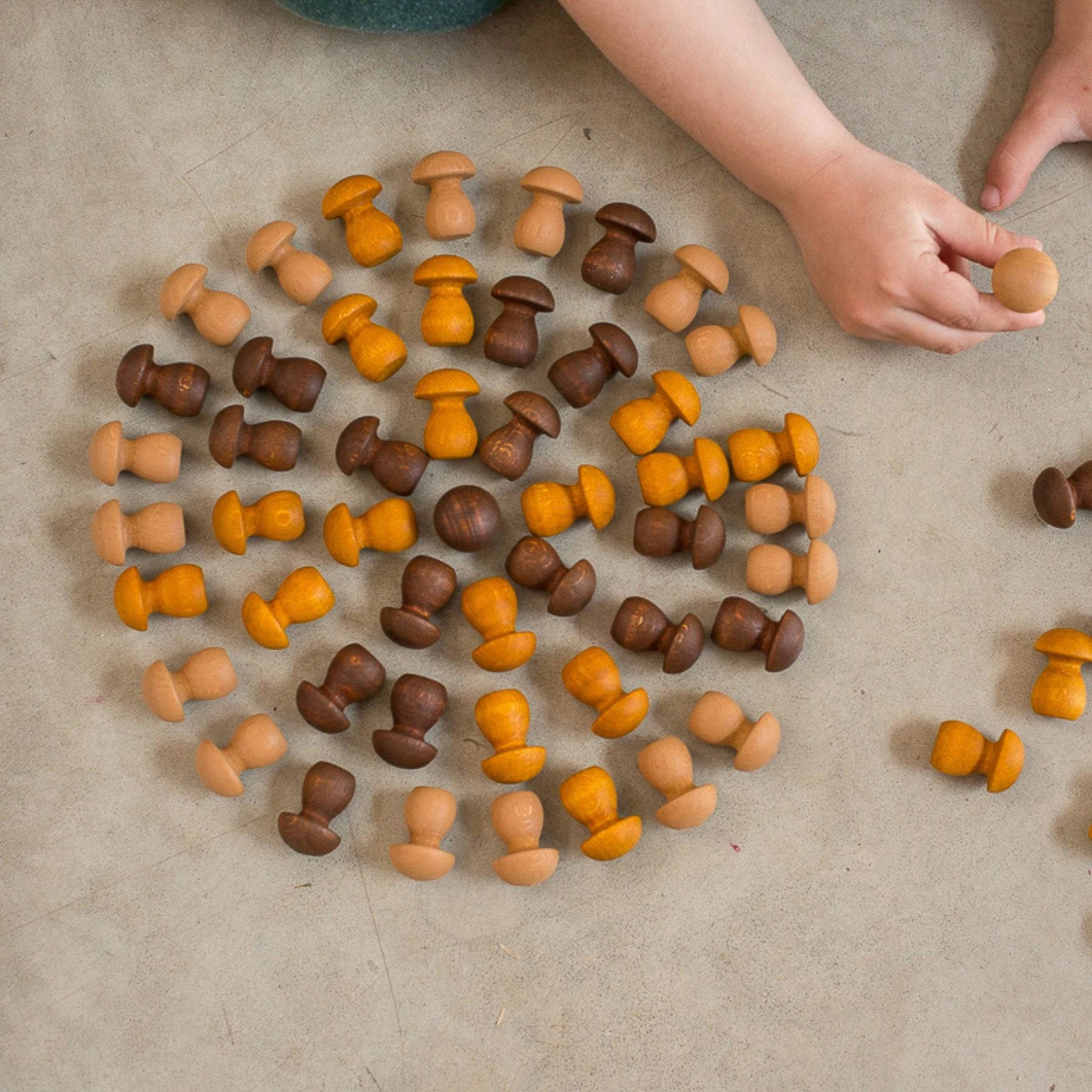 Wooden Mandala Set, Little Mushrooms Skill-building tools Mini makers