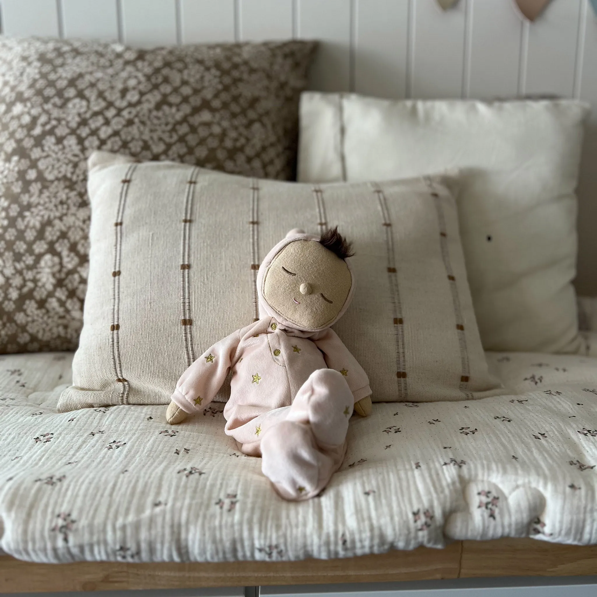 Little learners Fun-based learning Lullaby Dozy Dinkum - Luna