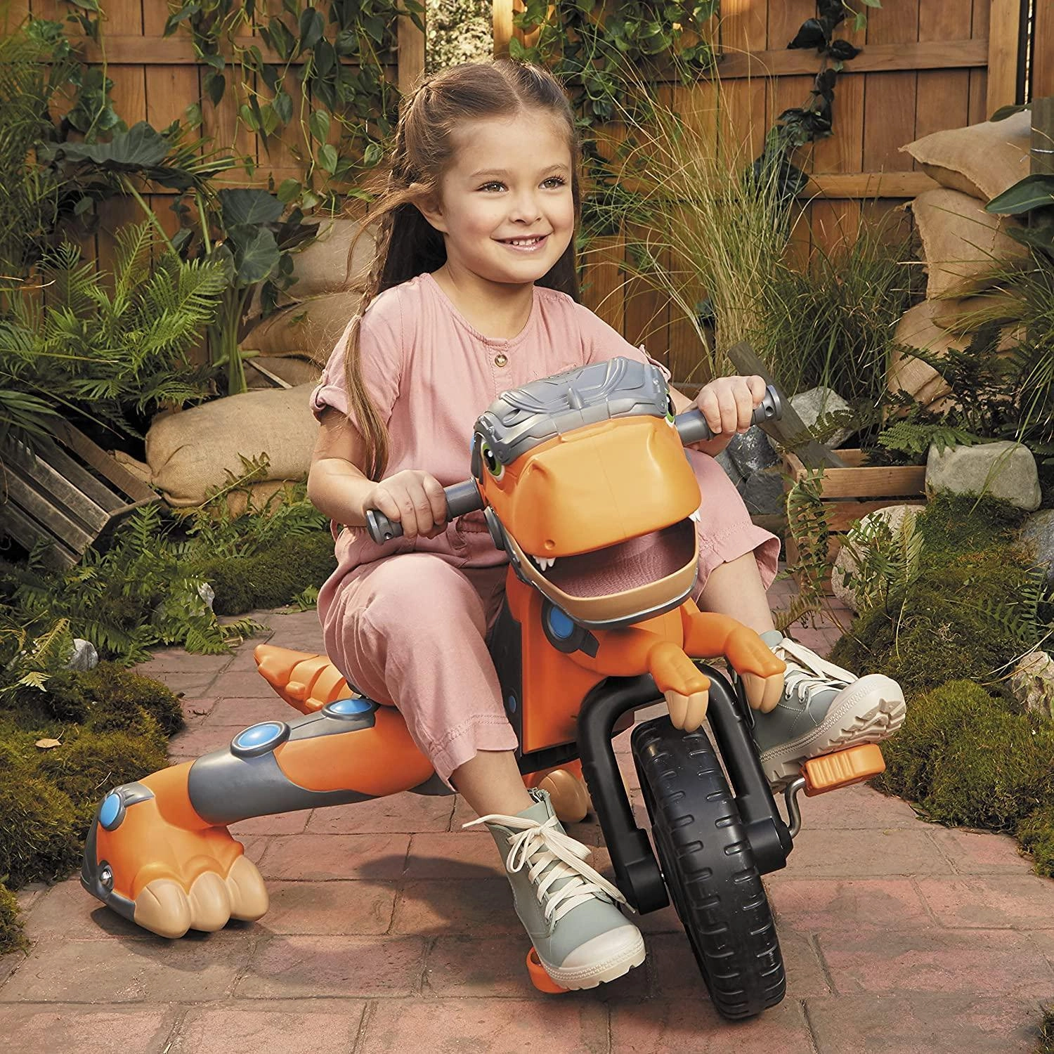 Young minds at work Holistic Little Tikes Chompin' Dino Trike Dinosaur Sounds Roars