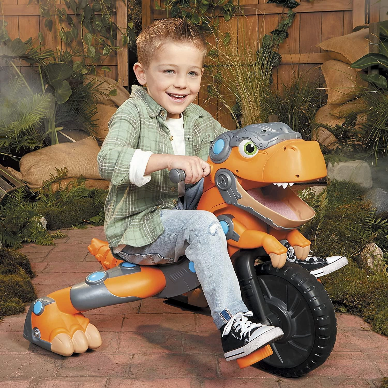 Little Tikes Chompin' Dino Trike Dinosaur Sounds Roars Inspiring creativity Early discovery