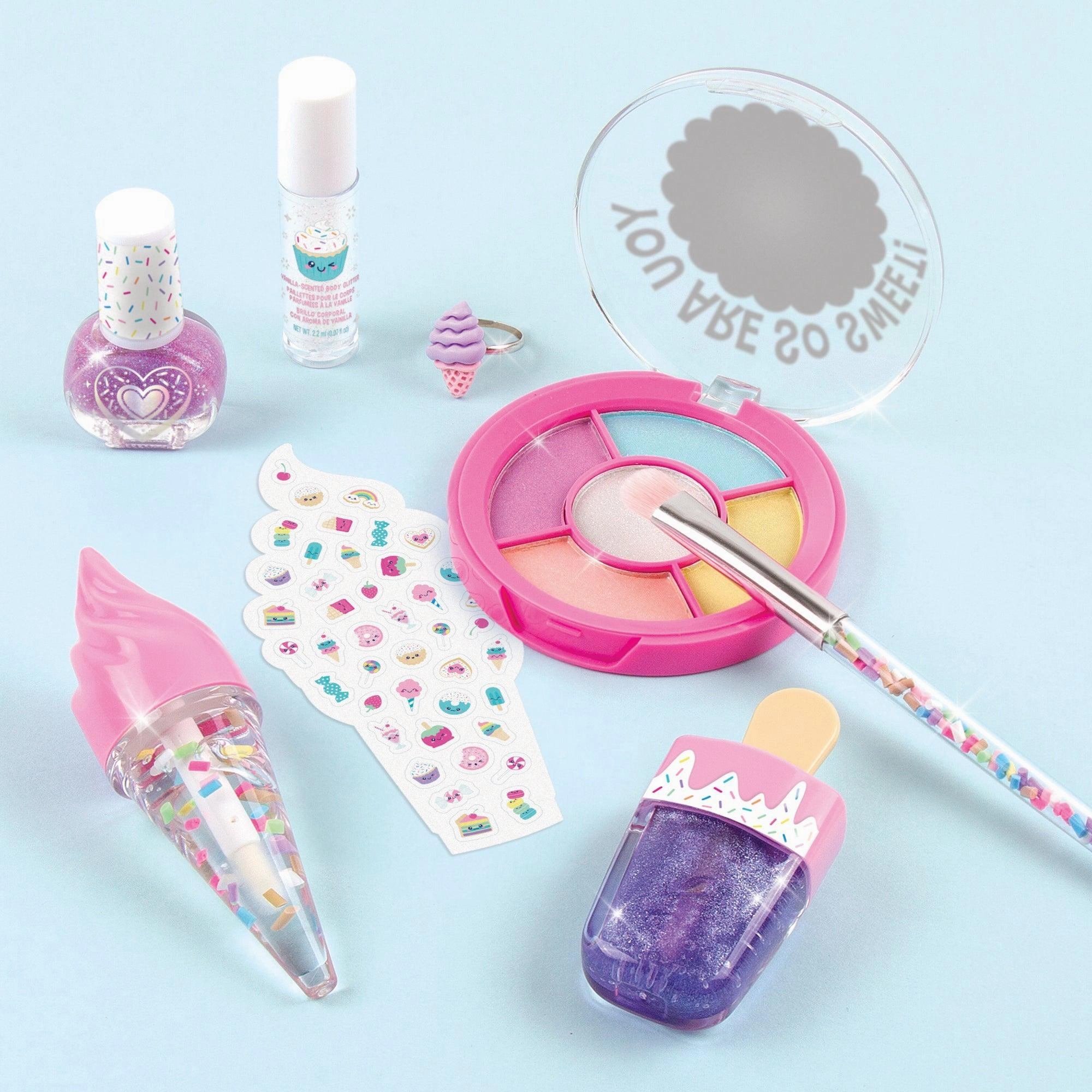 Fun for curious minds Parent-approved learning Make It Real Candy Shop Cosmetic Set