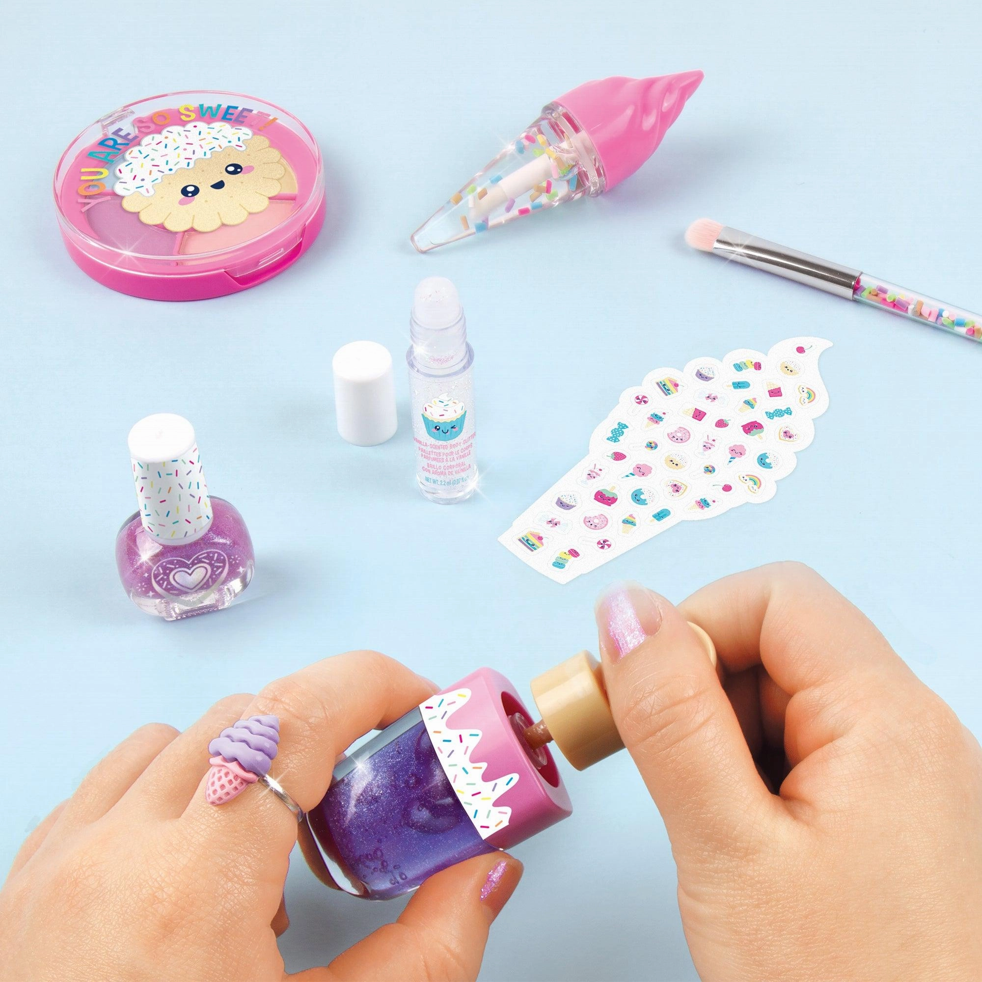 Imaginative play Home learning tools Make It Real Candy Shop Cosmetic Set