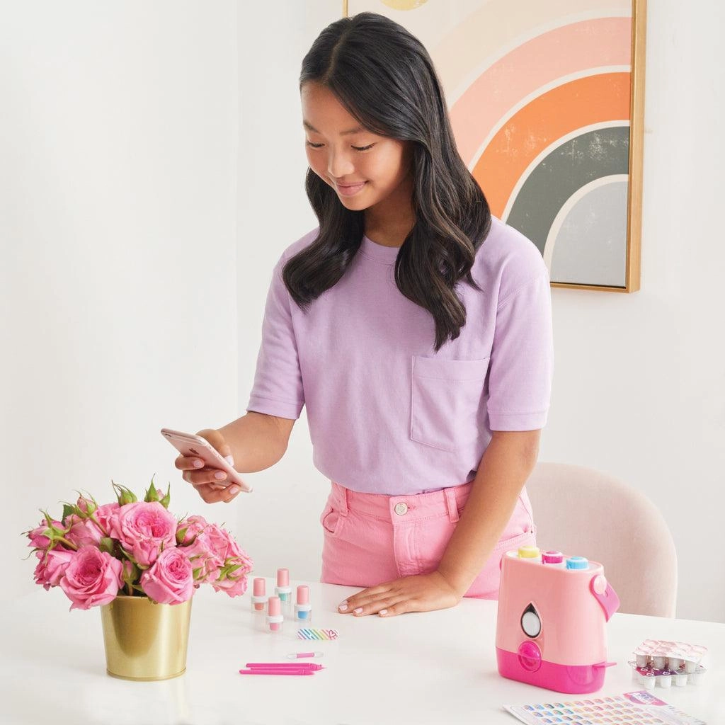 Make It Real Color Fusion Nail Polish Maker - Deluxe Pack Little builders Kids essentials