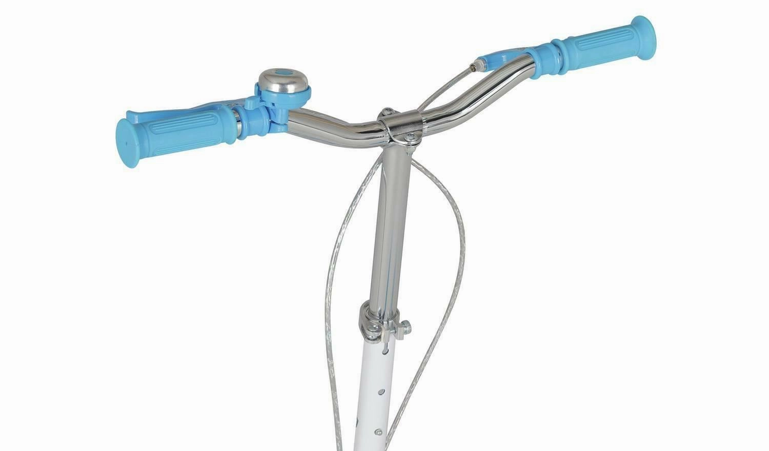 Ozbozz Scissor Boys Scooter White/Blue Kid-focused experiences