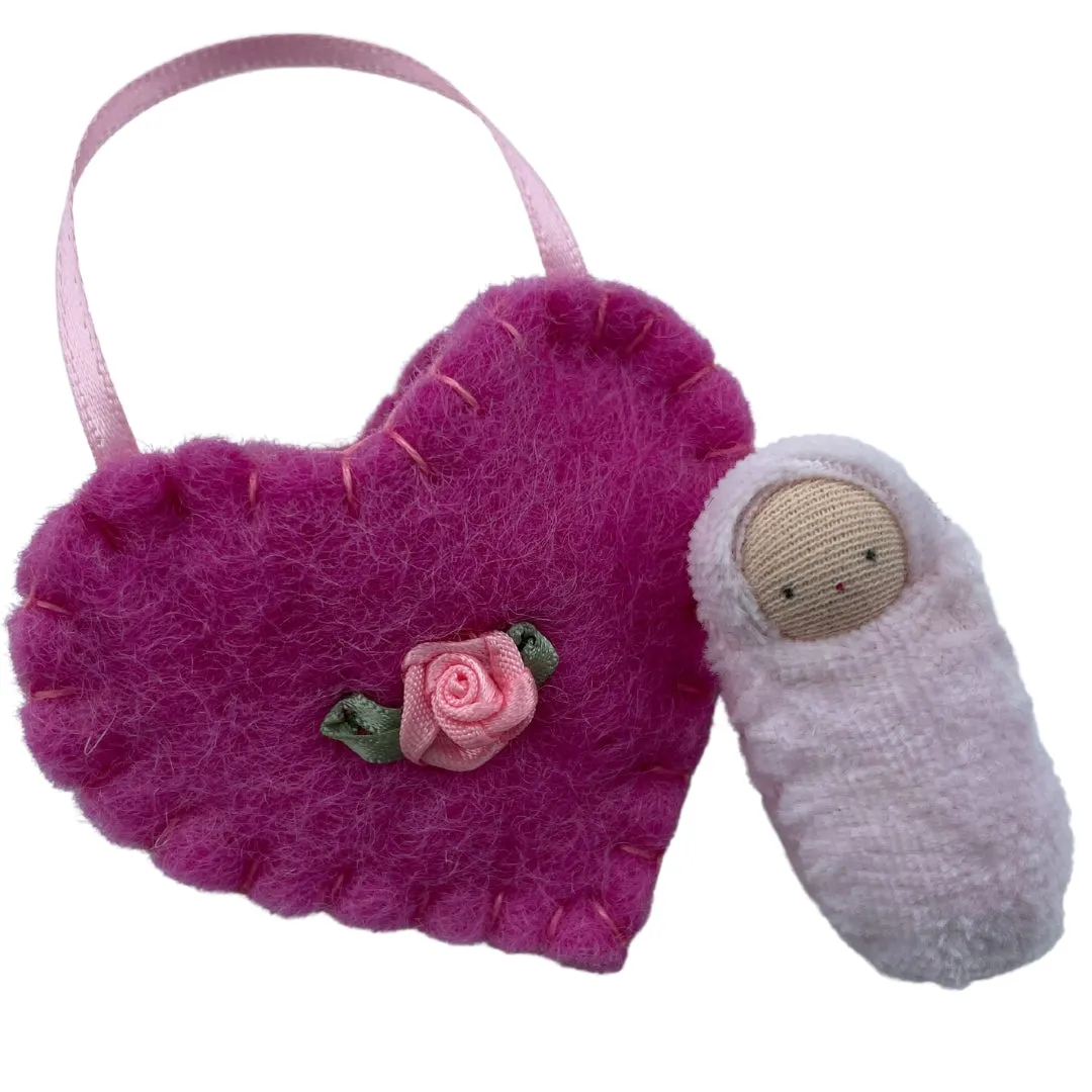 Smart activities for young learners Felt Heart Pocket Baby