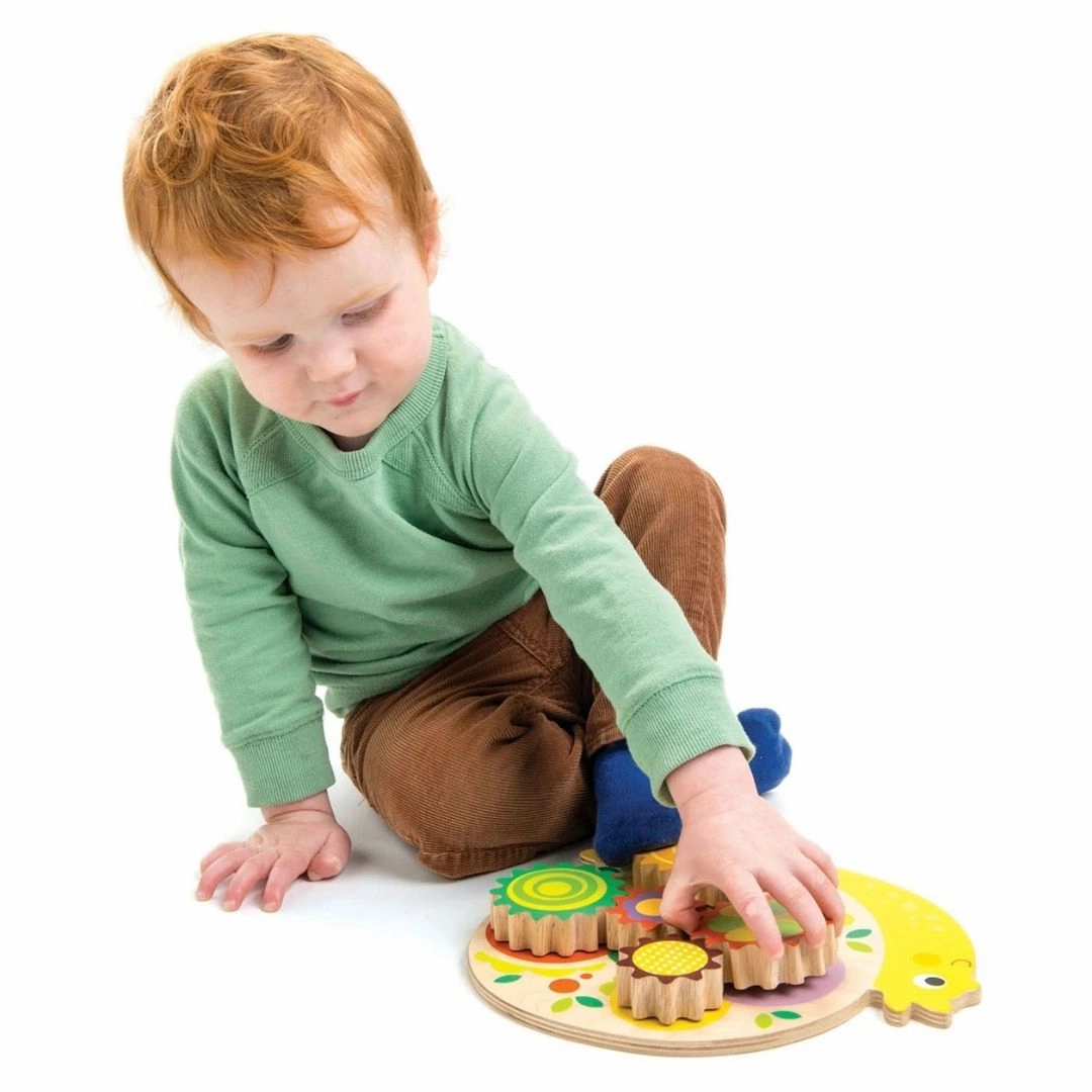 Kid-centered learning Fun that fuels growth Snail Whirls Gear Toy