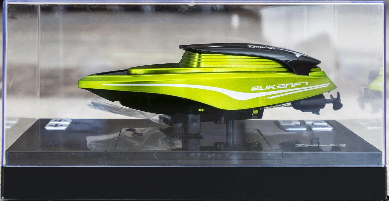 Tiny thinkers Young minds at work Remote Controlled Rc Mini Speedboat