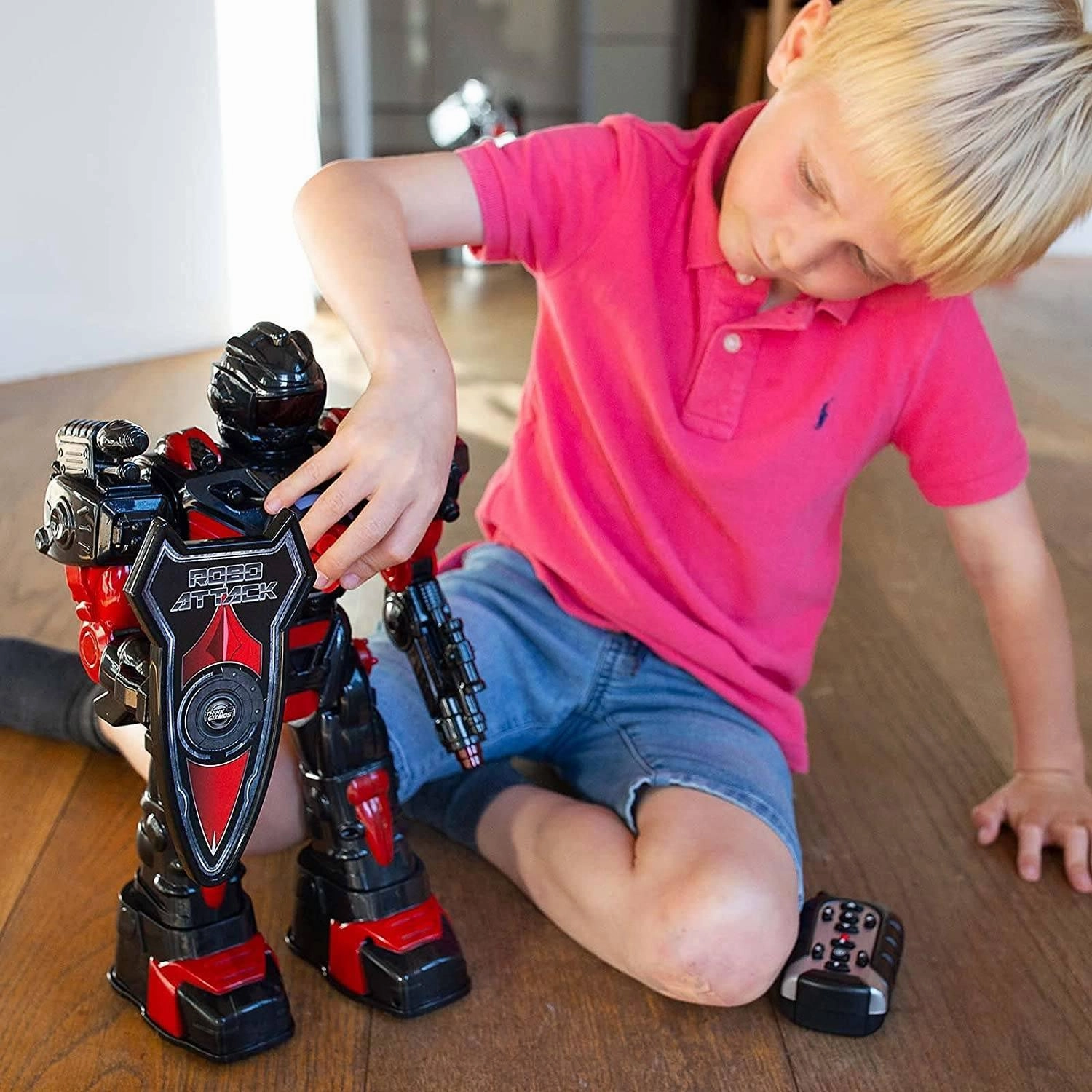 Roboattack Large Remote Control Interactive Robot - Black/Red Little hands Young explorers