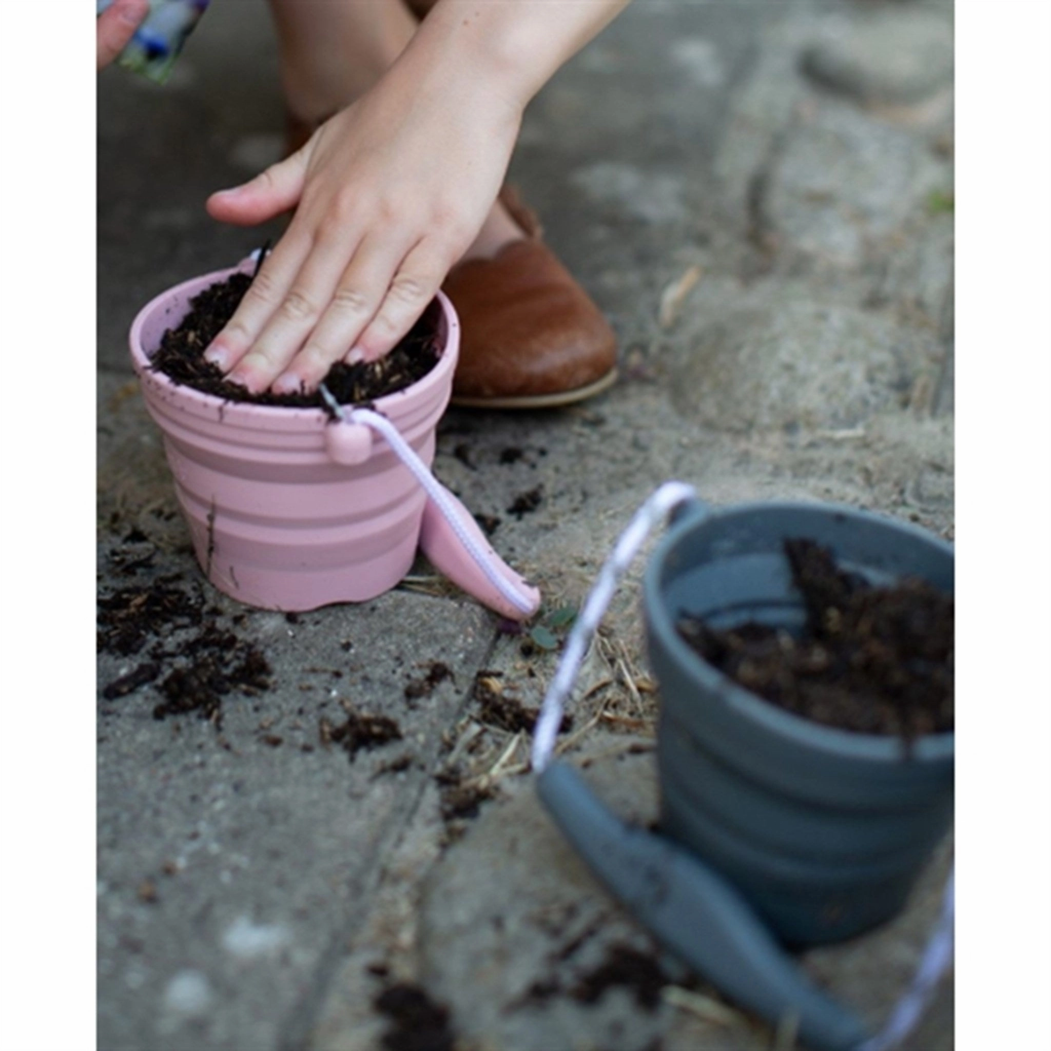 Scrunch Gardening Set Light Dusty Purple Enrichment activities