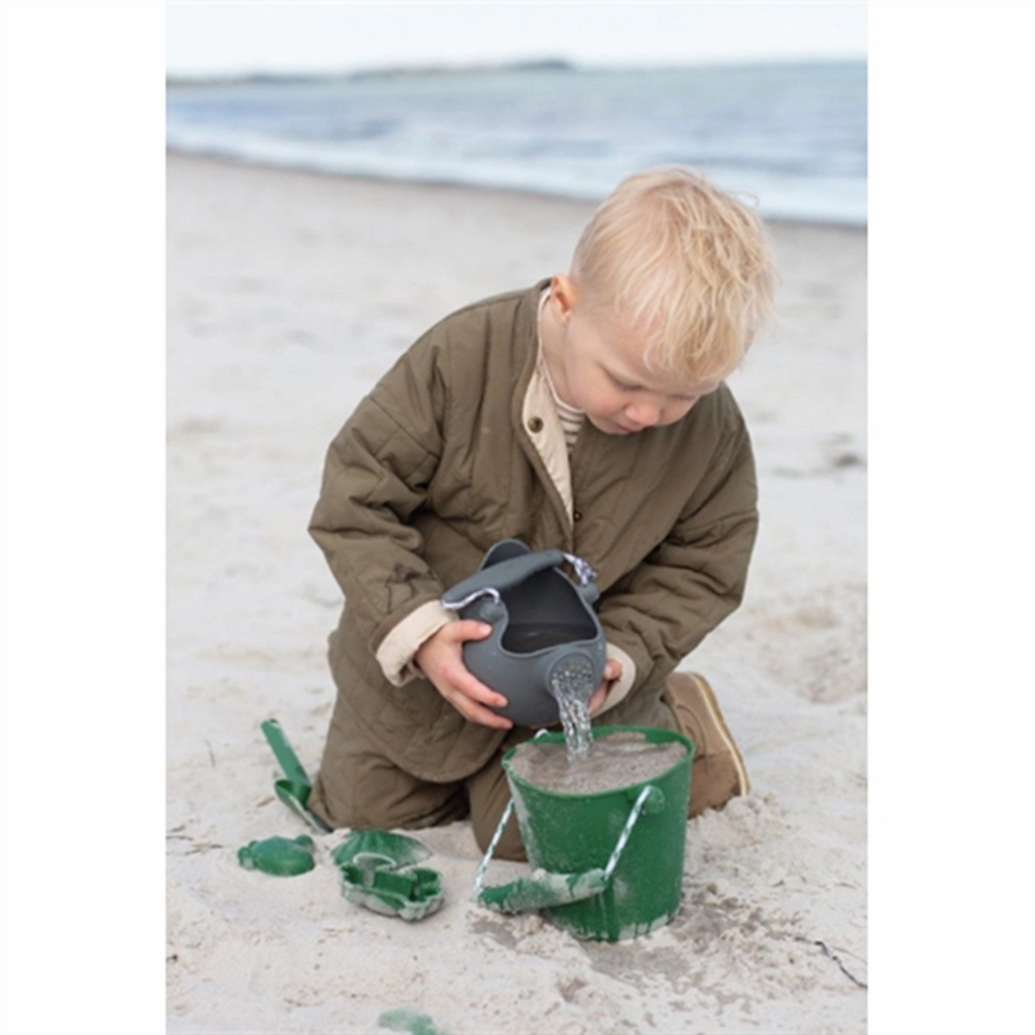 Scrunch Watering Can Anthracite Grey Growth tools