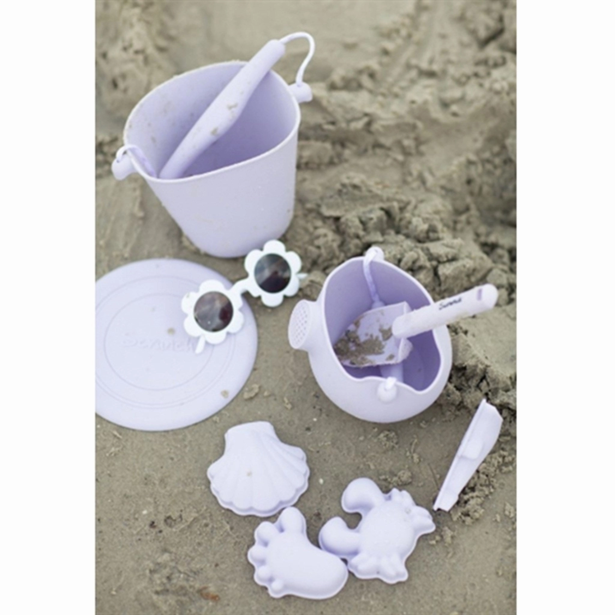 Scrunch Watering Can Light Dusty Purple Play & learn Smart activities for young learners