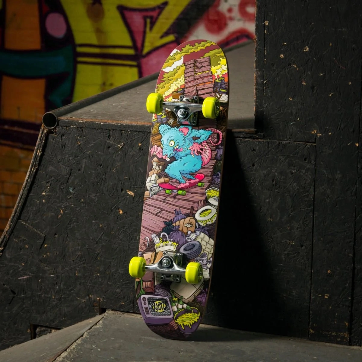 Young learners Xootz 31-Inch Complete Double Kick Skateboard - Rat Ramp