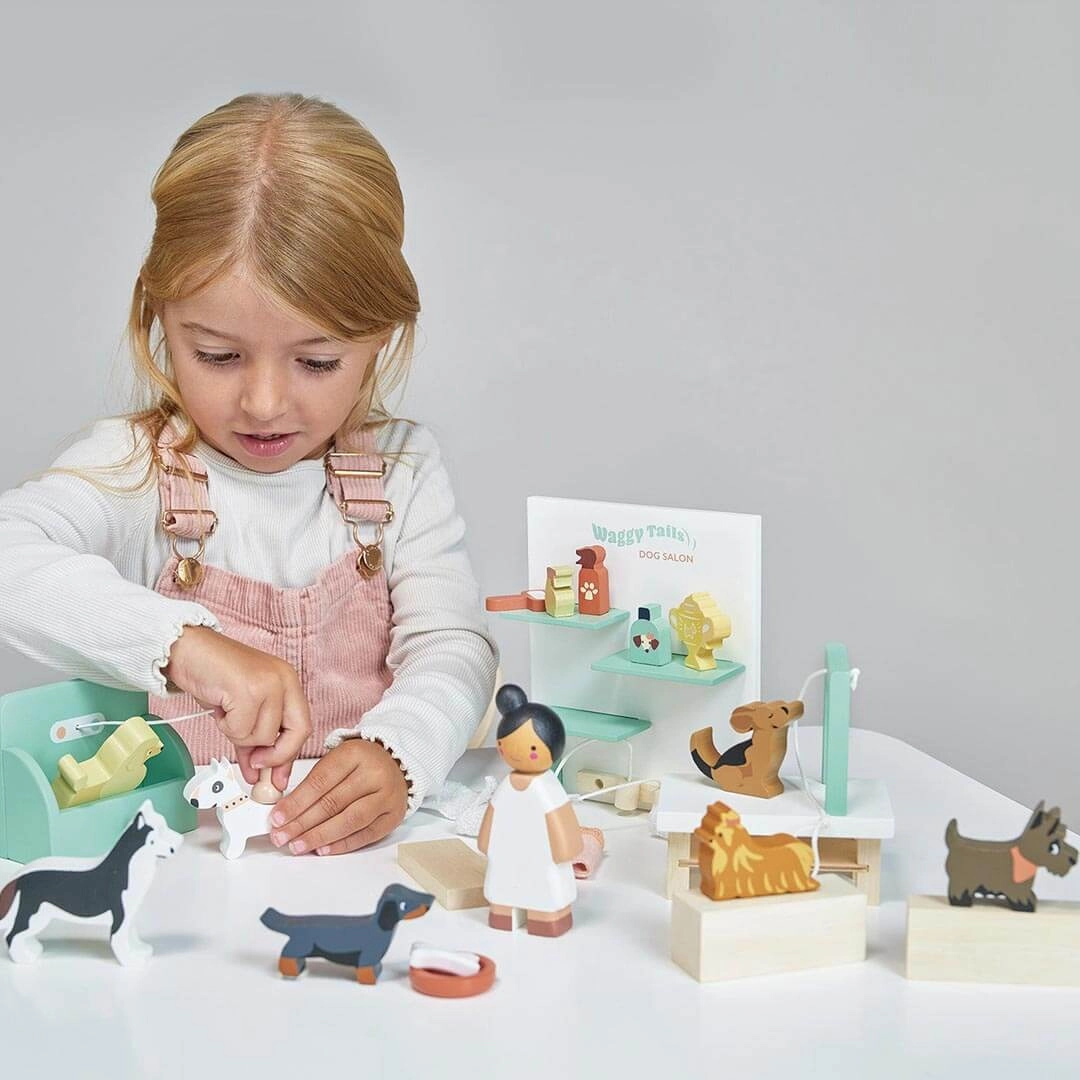 Kids essentials Waggy Tails Wooden Dog Salon