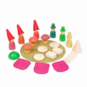 Tools for tiny thinkers Playful learning Nins In The Woods Storytelling Set