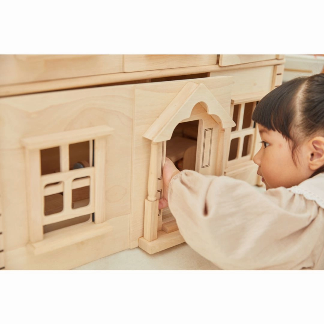 Victorian Wooden Dollhouse Mindful play