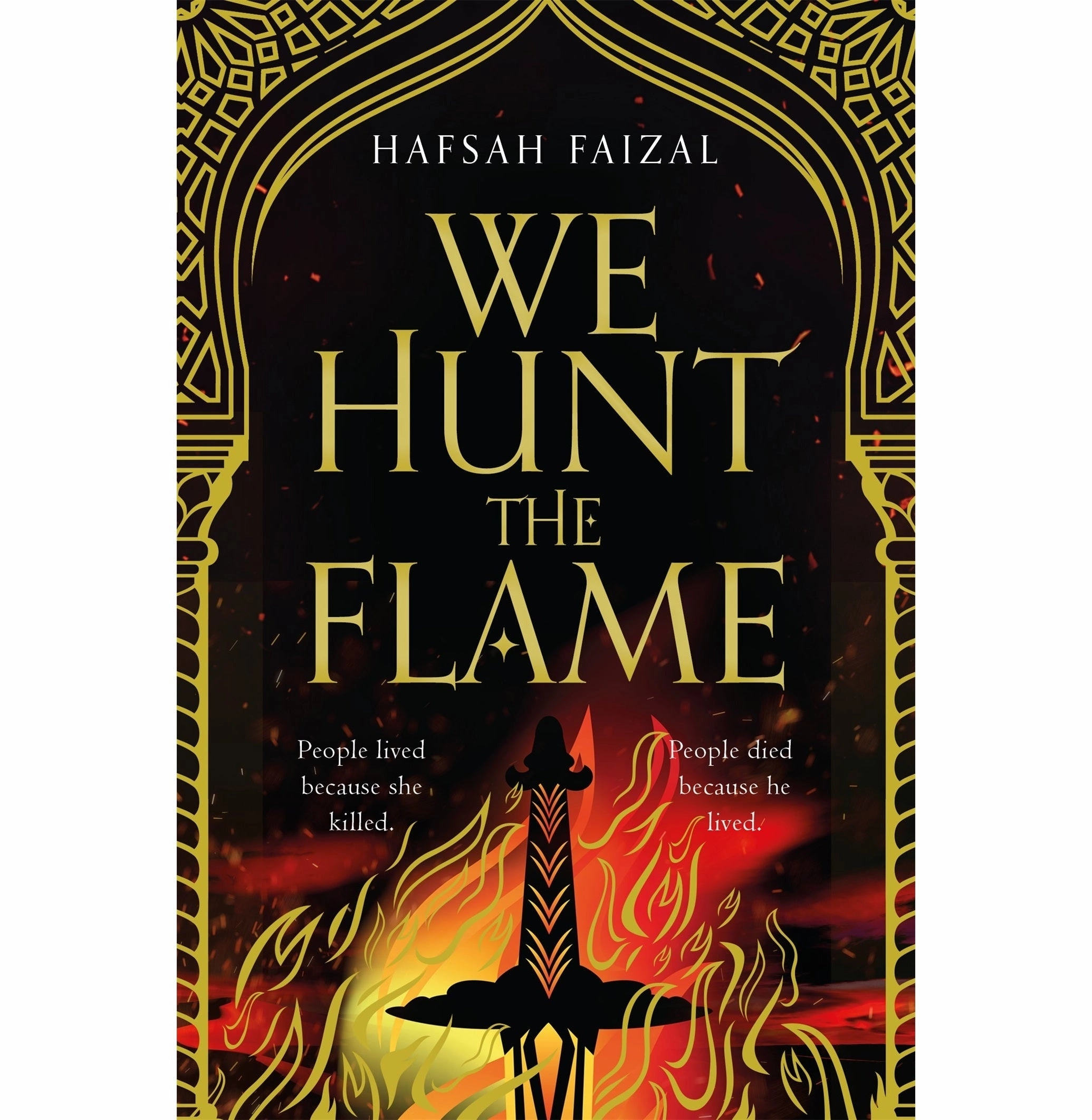 Curious minds We Hunt The Flame [Paperback] Faizal Hafsah