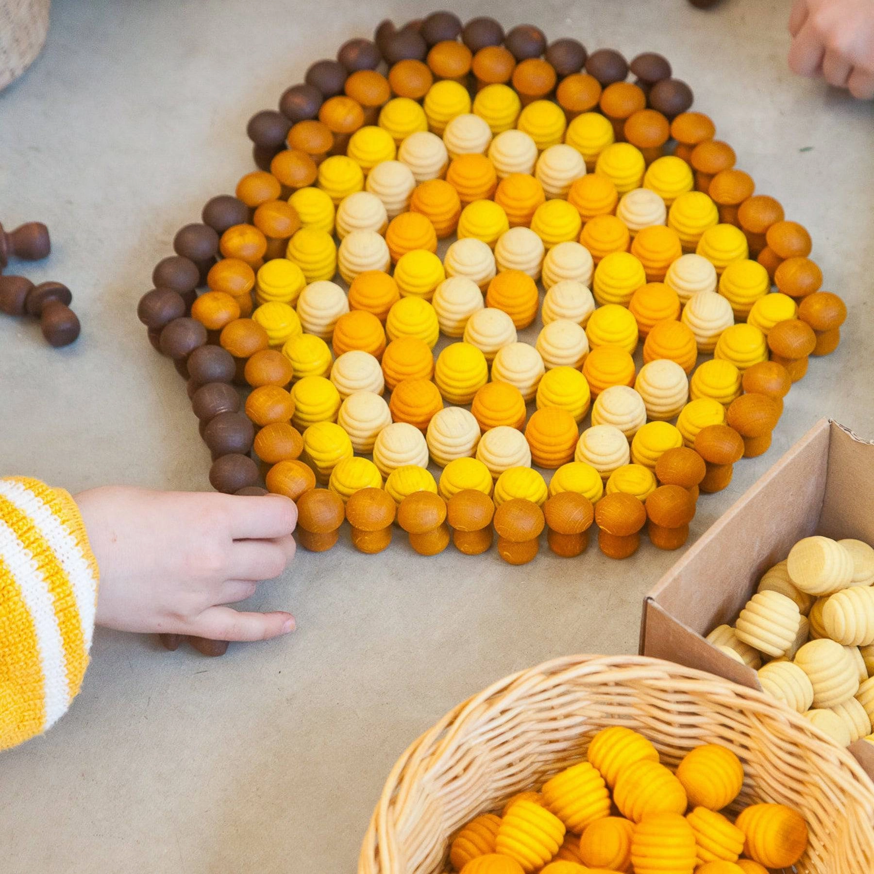 Wooden Mandala Set, Yellow Beehives Growing minds Growth tools