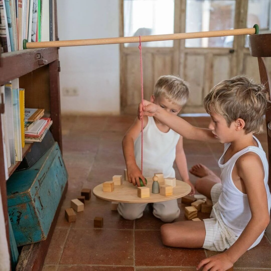 Wooden Pendulum Balance Toy Hands-on discovery