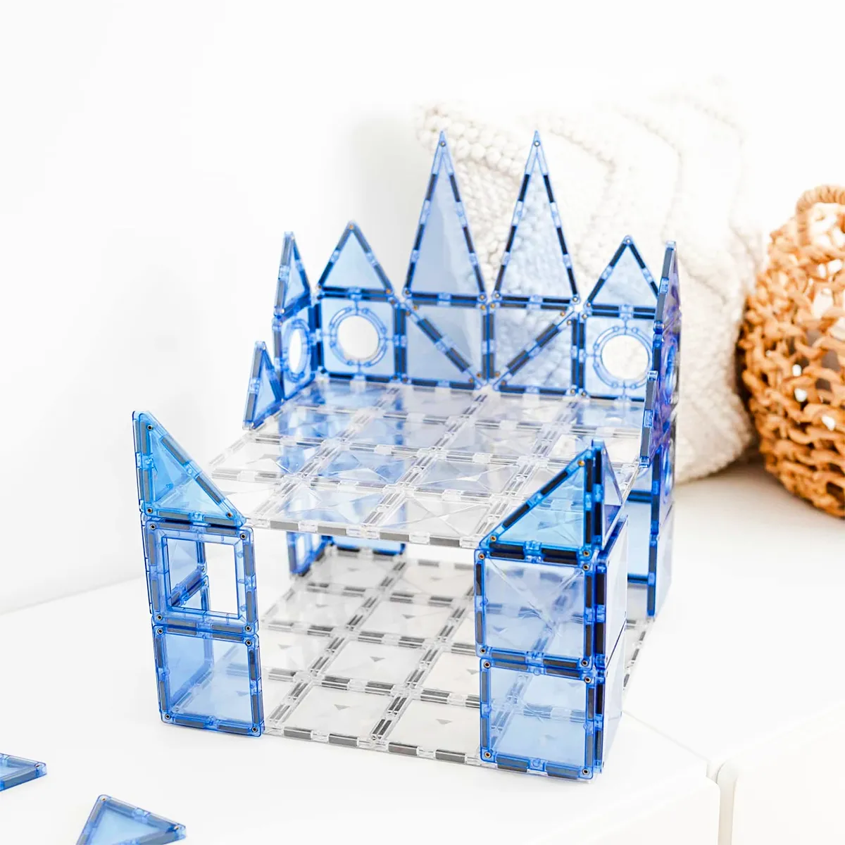 Young learners Young minds at work Connetix Clear Base Plate Pack (2 Pc)